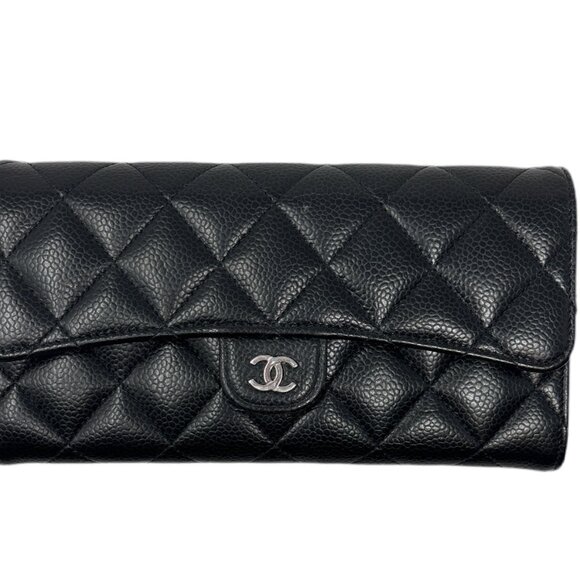 CHANEL Black Caviar Quilted Flap Wallet - Picture 1 of 11
